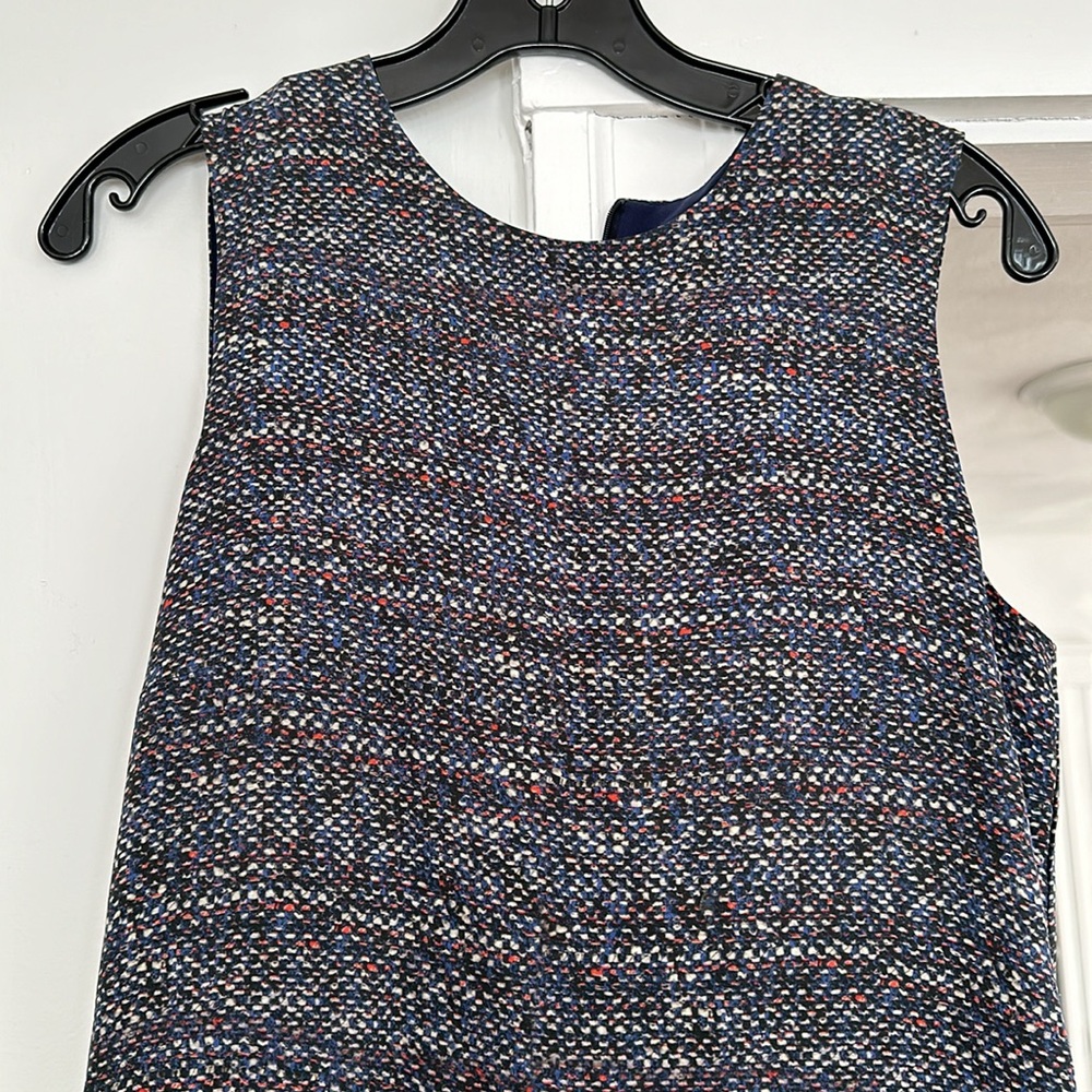 Theory size 2 silk dress in great condition